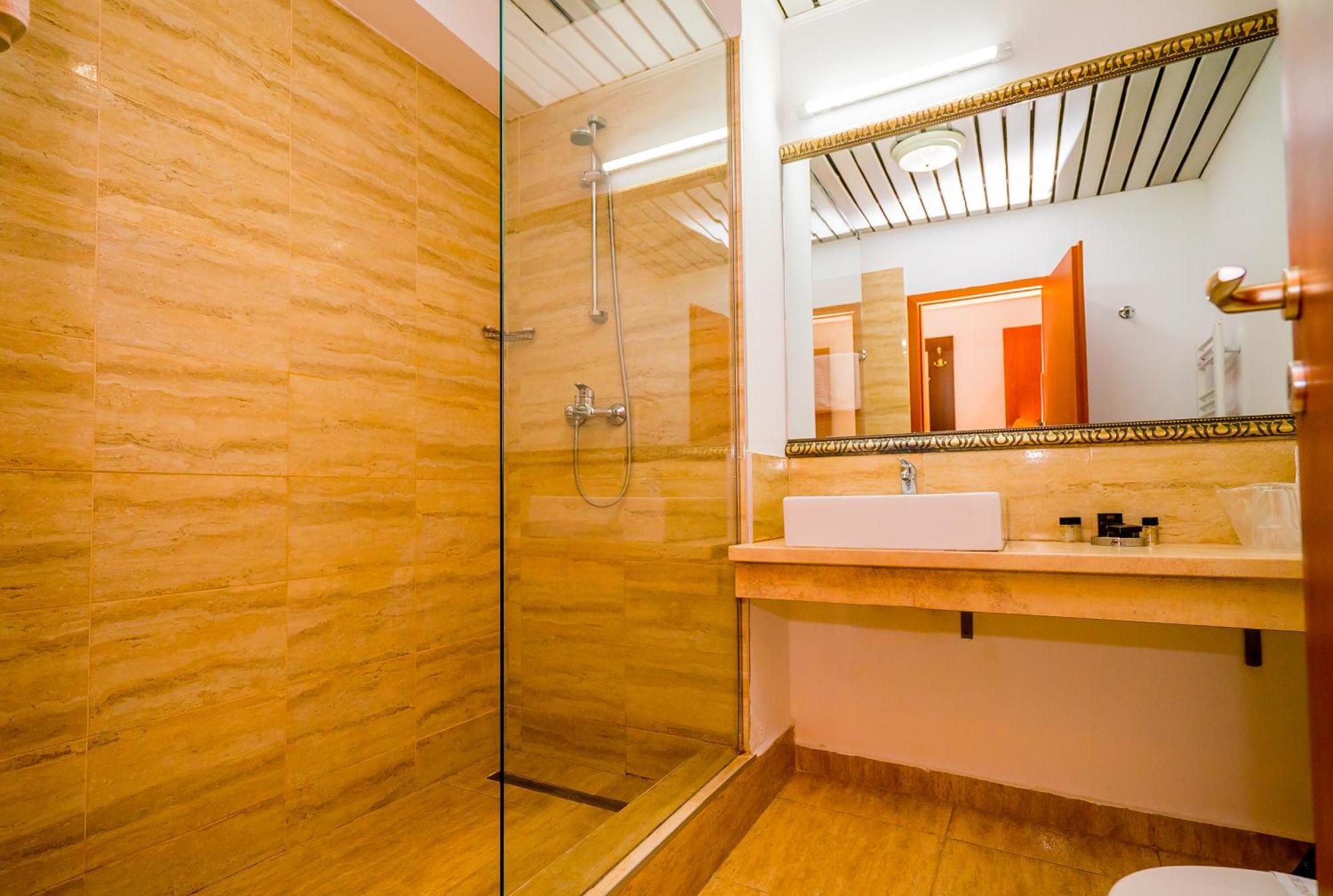 Guci Hotel كونستانتا المظهر الخارجي الصورة